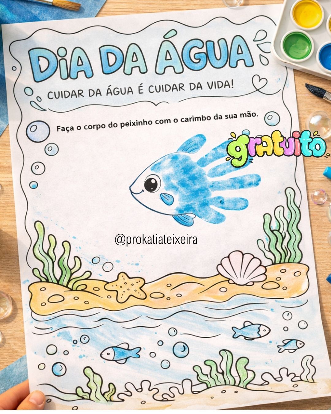 Atividade Dia da Água: Peixinho com Carimbo da Mão – Educação Infantil